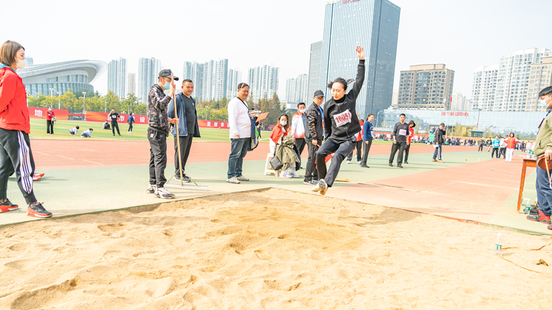 全民運動會 黃發(fā)展風(fēng)采(圖4)
